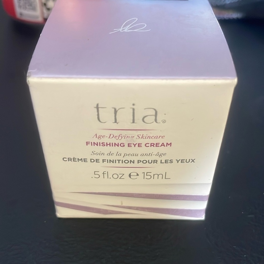 NEW Tria Age Defying Skincare Finishing EYE CREAM 5fl.oz NEW